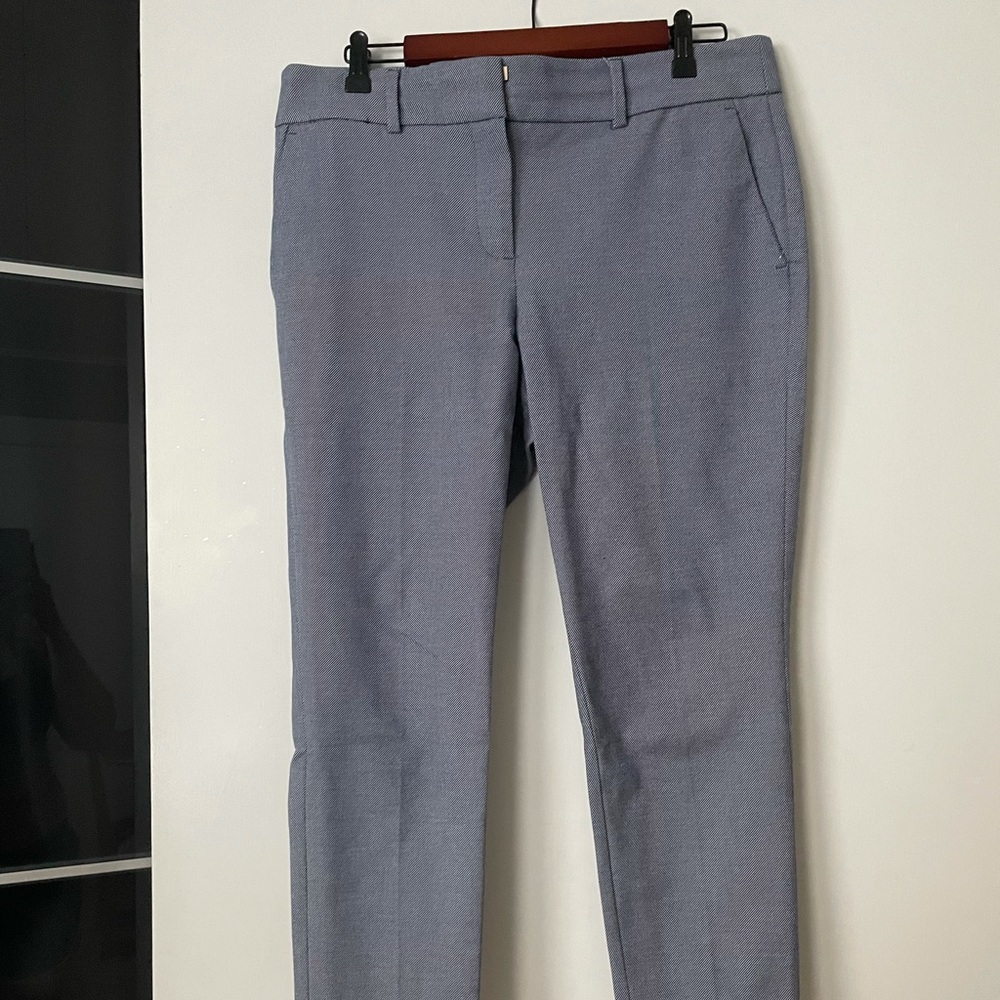 Loft, size 8P, navy/blue crop dress pant